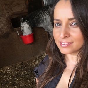 Meet your Posher, Norma